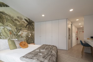 Bedroom with a double bed