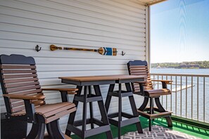 Take in the lake life that surrounds you from your well appointed balcony.
