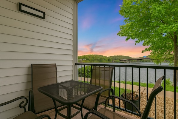 Welcome to Lake Escape! This first floor condo in Cedar Heights will have you swooned over the beautiful views of the 11mm of the Big Niangua.