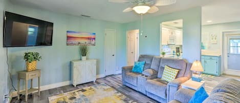 Crescent City Vacation Rental | 3BR | 1BA | 1,080 Sq Ft | Step-Free Access