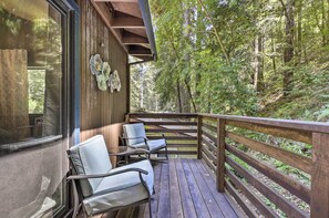 Furnished Balcony | Redwood Forest Views