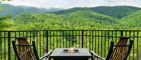 View of Mount Le Conte from Upper Deck