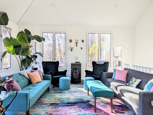 Sun-filled living room w/pellet fire