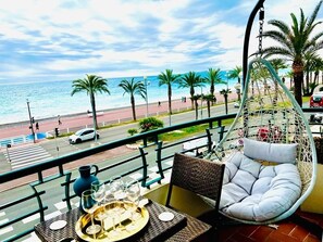 Panoramic balcony, relaxing 😎 