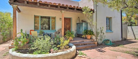 Tucson Vacation Rental | 2BR | 2BA | 3 Stairs Required to Enter