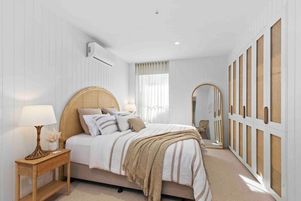 This brand new single level apartment offers a luxurious escape for families or couples