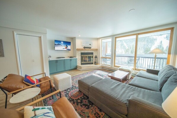 Updated vacation condo at Liftside Condominiums!