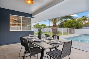 Poolside dining