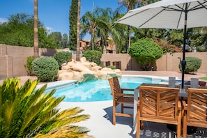 Outdoor oasis, pool w/ waterslide, outdoor dining and lounging