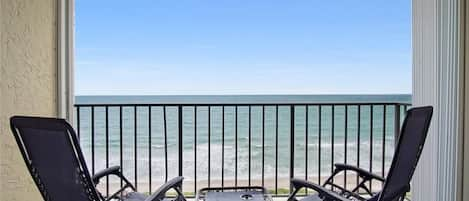 private balcony with panoramic ocean view