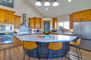 Bear Hollow Village 5500: Kitchen