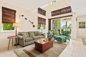 Large windows and lanai access off living areas