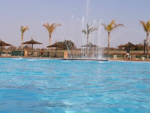 Crystal lagoon