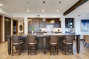Indoors, Room, Kitchen Island, Kitchen, Chair