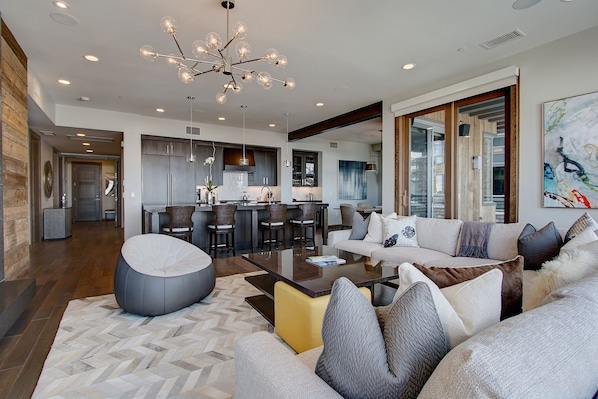 Living Room, Room, Indoors, Flooring, Furniture