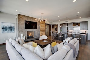Living Room, Indoors, Room, Furniture, Couch
