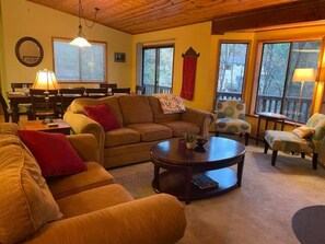 Sitting area and reading nook. Relax and enjoy the view or family movie night!