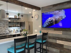 Kitchen bar seating