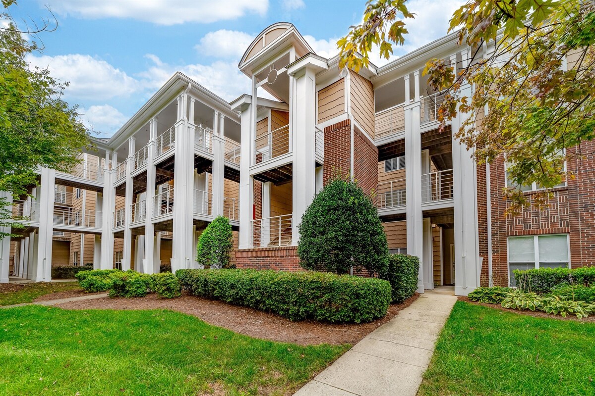 Makin’ Memories at Lake Escape, Lake view, Pool – Lake Norman Vacation Rental