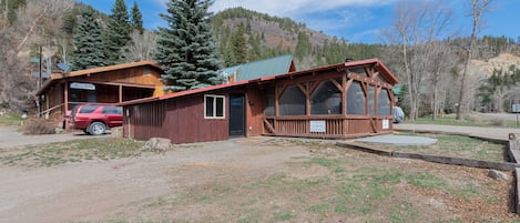 Located on Main Street just a short distance from the Goose Lake Trail Head.