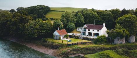 The exterior of Riverside Retreat, Devon