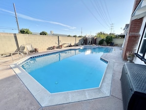 Lovely 8ft deep pool. Shallow area of pool is 3ft 