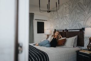 queen bed