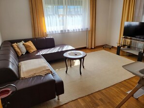 Table, Sky, Furniture, Property, Building, Interior Design, Wood, Shade, Flooring, Chair