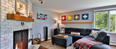 Welcome to Fall Line G1! A fully renovated ski in condo at Killington.