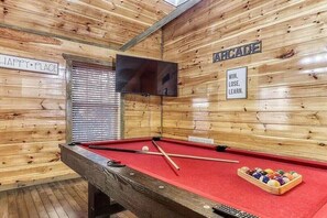 Cub Creek's pool table