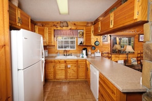 Wears Valley Cabin -"Campfire Lodge" - Fully furnished kitchen