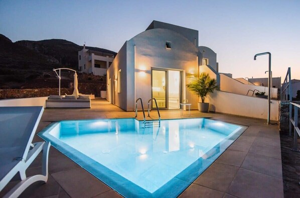 Captivating panoramic view of the stylish pool area