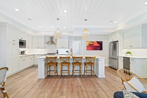2 Pelican Street - Kitchen