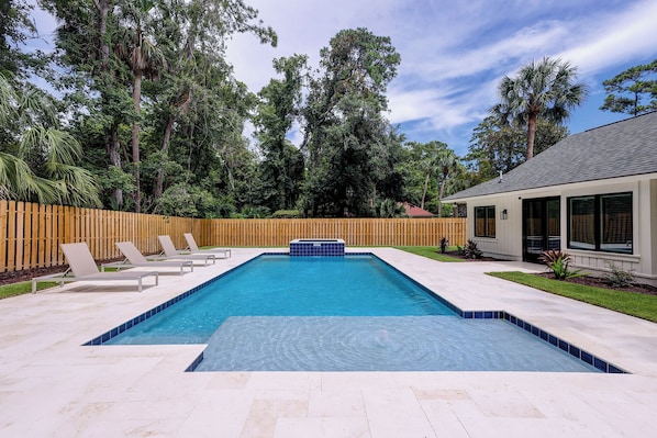 2 Pelican Street - Private Pool Deck Area