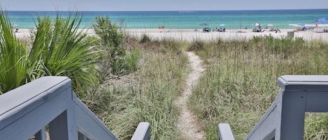 Uitzicht op strand/zee