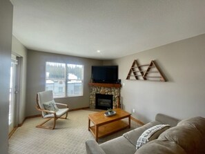 Living Room - Flat Screen TV and Gas Fireplace 