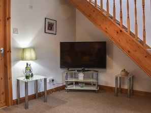 Living room | Oak Tree Cottage, Fence