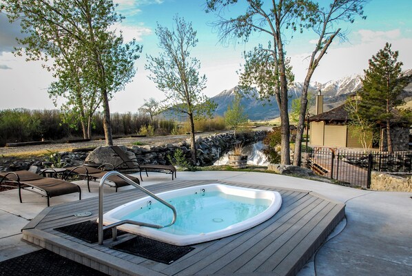 Enjoy the hot tub.