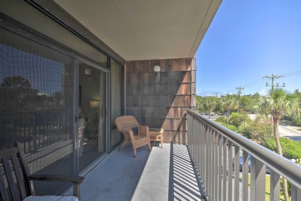 Pawleys Island Vacation Rental | 2BR | 2BA | 1,323 Sq Ft | Step-Free Access