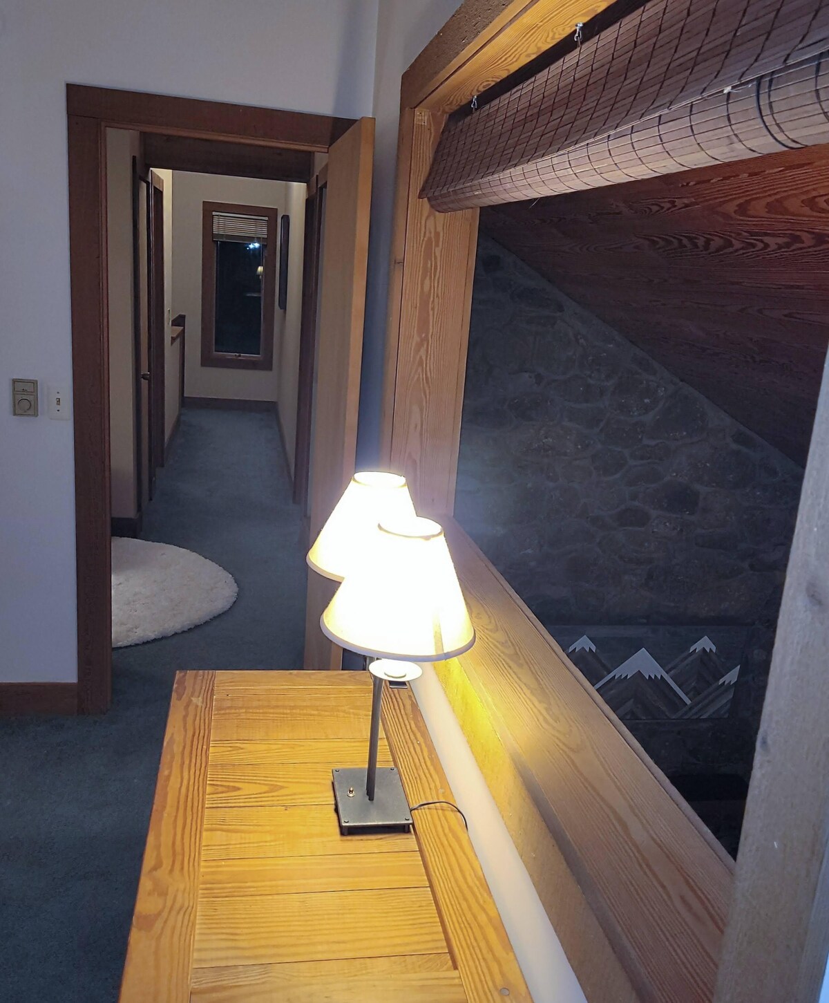 Springside Wintergreen Retreat w/ Hot tub & Fireplace – Great Location!