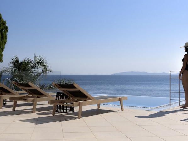Anima Luxury Living Villa offers a Sublime SeaView Holiday Escape. 