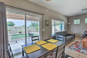 Dining Area | Central Air Conditioning | Full Kitchen | Cooking Basics