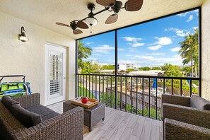 Screened Balcony - Pool Views
