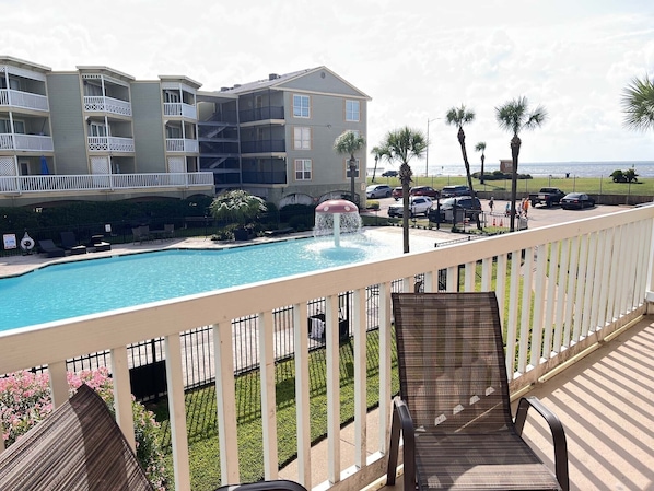 Pool & Gulf Balcony Views