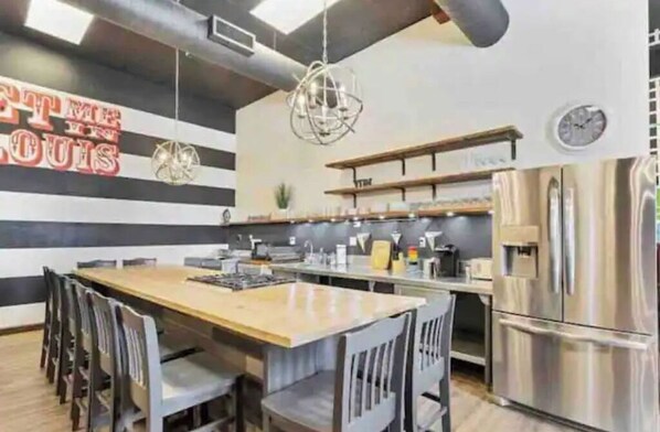 Private kitchen