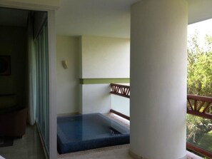 Bain à remous intérieur