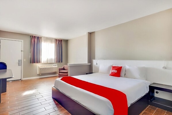 Unit with 1 King Bed