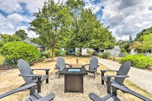 Yard | Fire Pit | All-New Furnishings