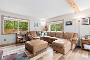 Large living room for the whole family to unwind