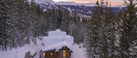 Hidden Pines Haven with Breck Ski Resort in backgroud